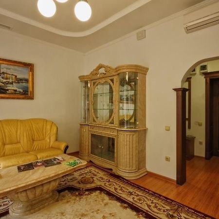 Karpaty Otel Yaremche Dış mekan fotoğraf