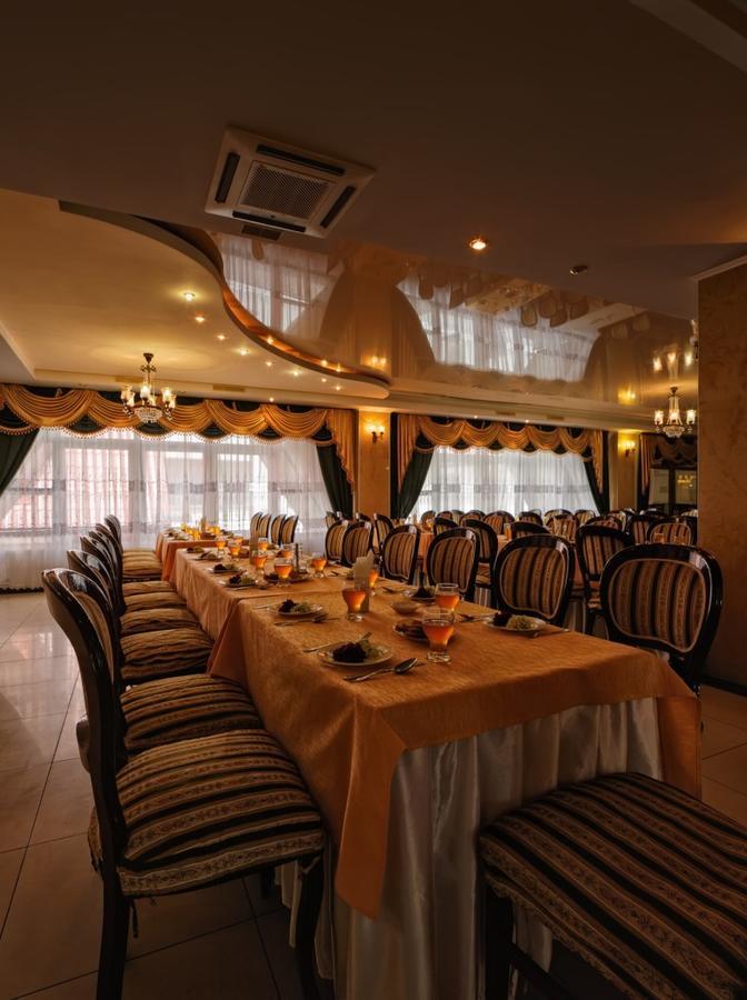 Karpaty Otel Yaremche Dış mekan fotoğraf