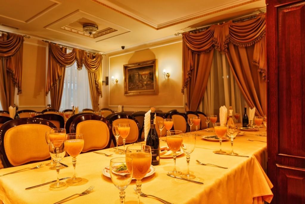 Karpaty Otel Yaremche Dış mekan fotoğraf