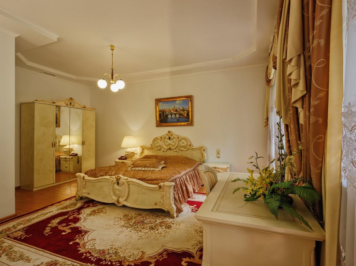 Karpaty Otel Yaremche Dış mekan fotoğraf