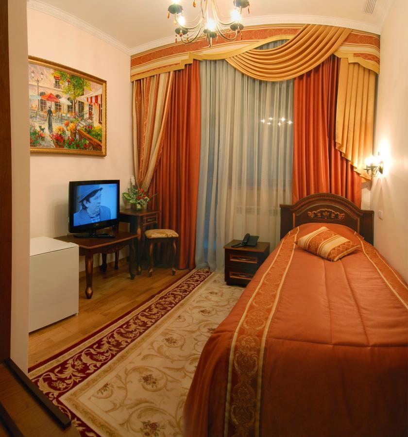 Karpaty Otel Yaremche Dış mekan fotoğraf